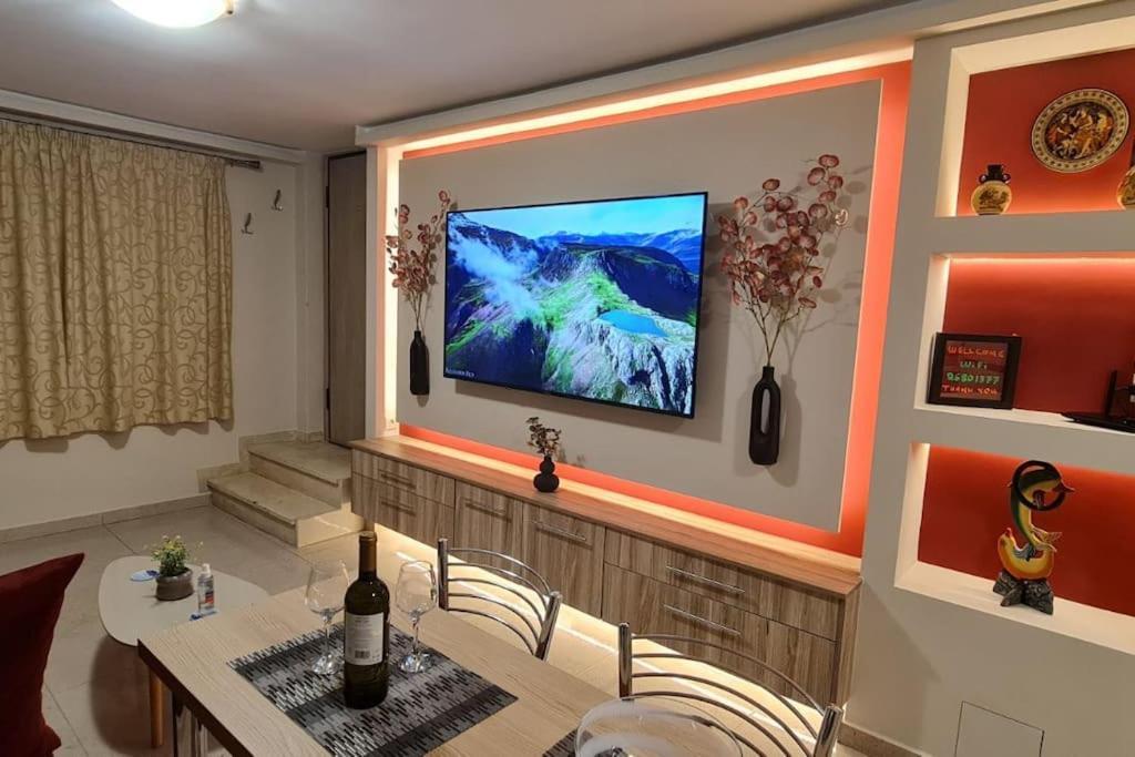 M&S Apartments Атина Екстериор снимка