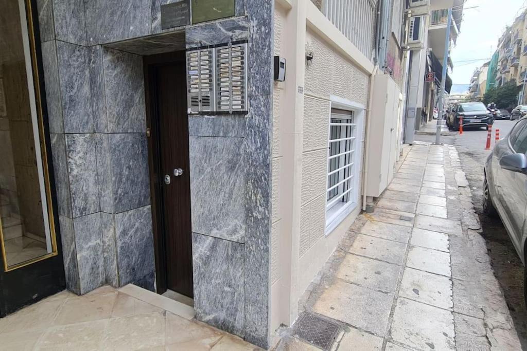 M&S Apartments Атина Екстериор снимка