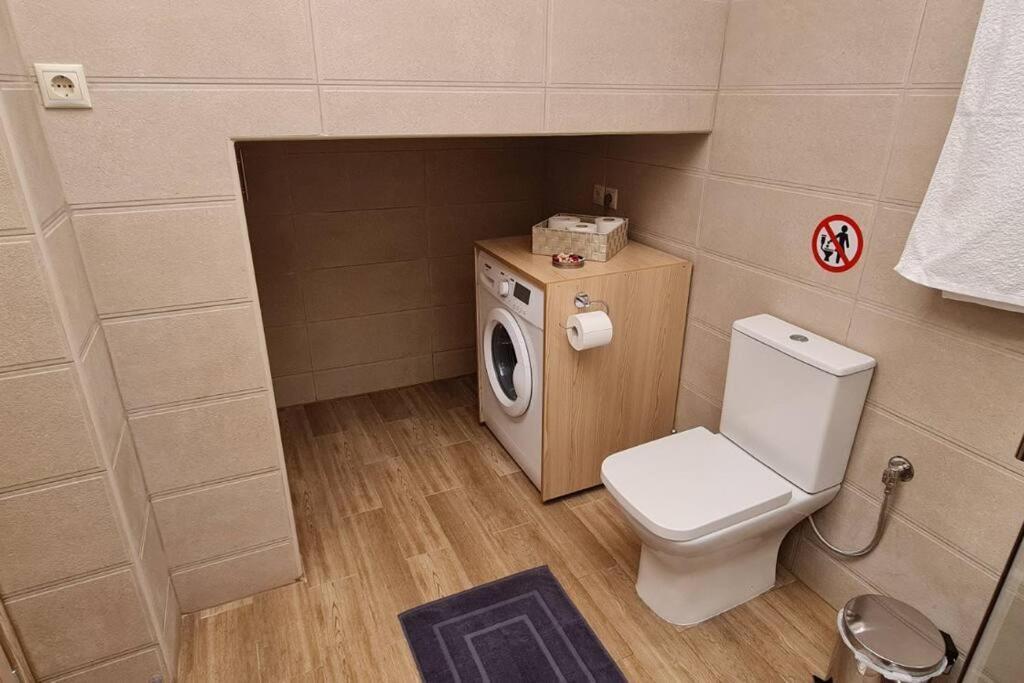 M&S Apartments Атина Екстериор снимка