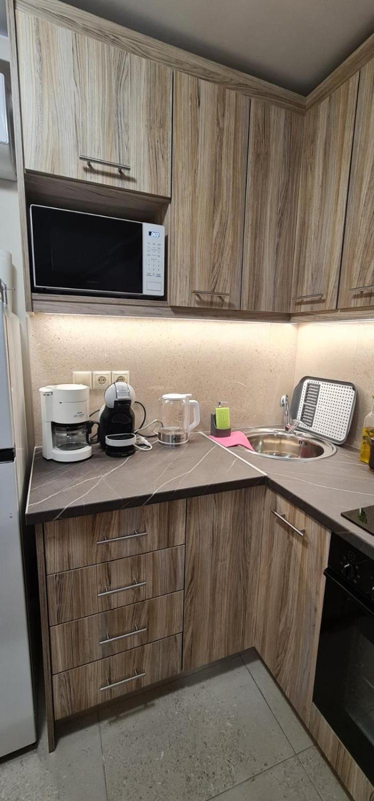 M&S Apartments Атина Екстериор снимка